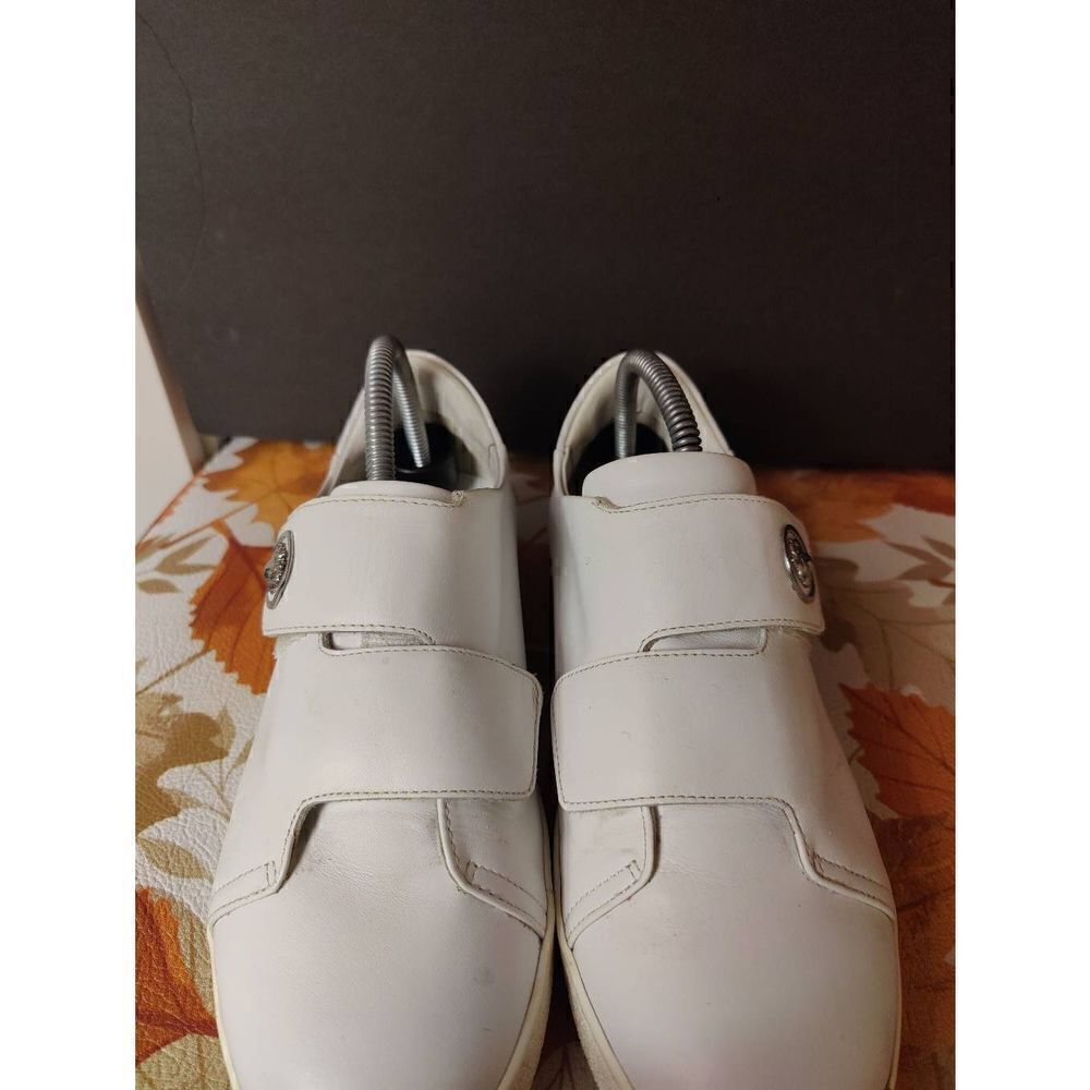 Versus Versace Leather Sneaker Lions Head Metal Logo Size 39 Women's Size 9